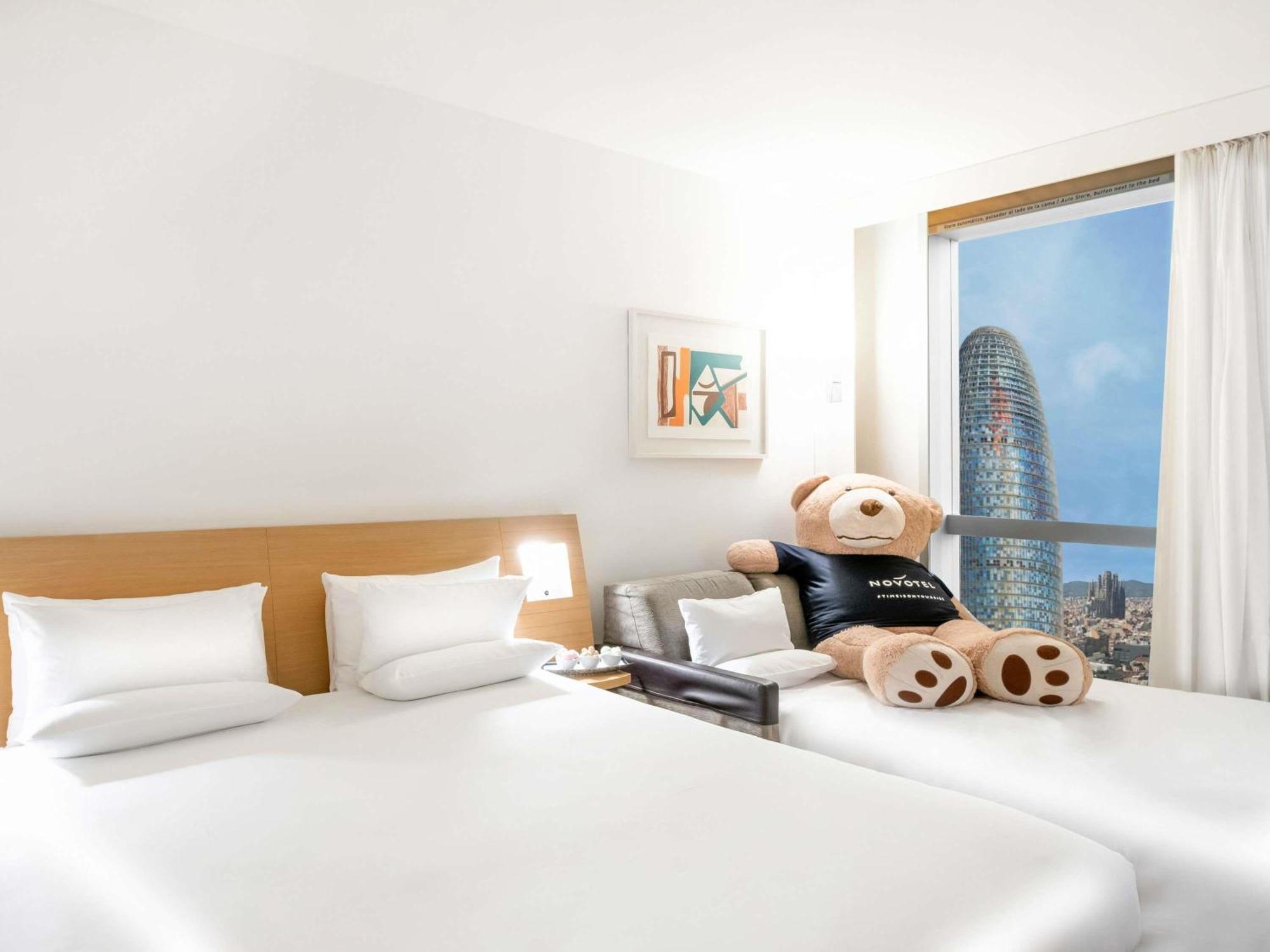 Novotel Barcelona City — Fotos 3